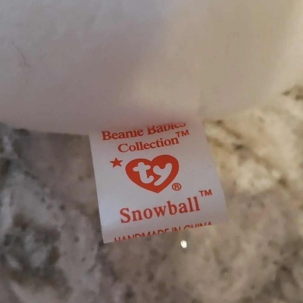 Ty Beanie Babies set of 2 Holiday , snowball and Santa
